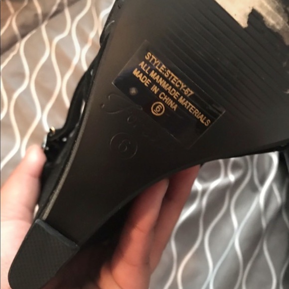 Black Wedges - Picture 3 of 3